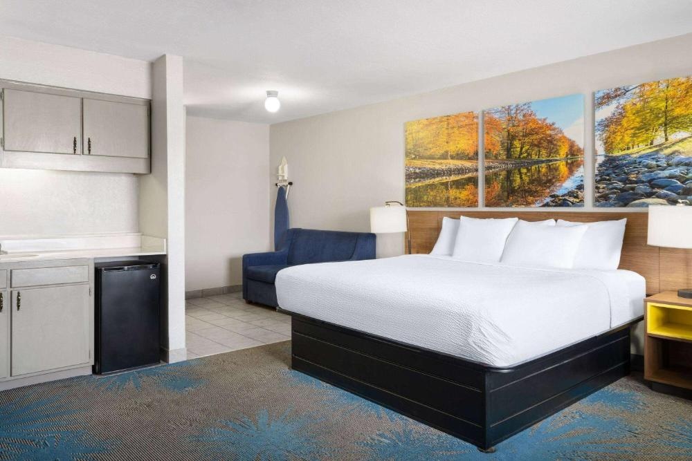 Days Inn by Wyndham Ardmore Image 19