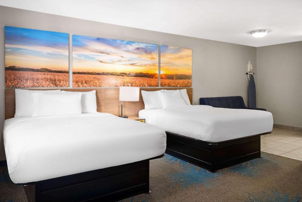 Days Inn by Wyndham Ardmore Image 25
