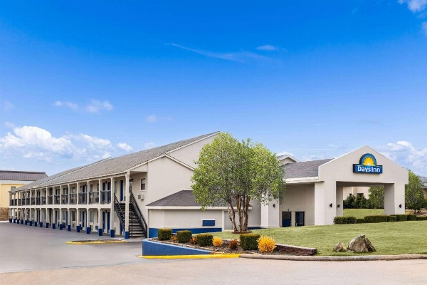 Days Inn by Wyndham Ardmore Main image
