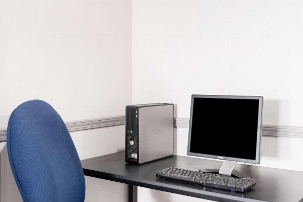 Days Inn by Wyndham Ardmore image 35